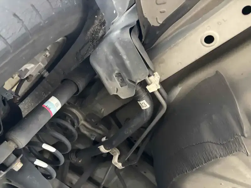 TOYOTA PRIUS ALPHA S Image 22