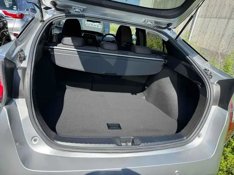 TOYOTA PRIUS A TSS Image 11