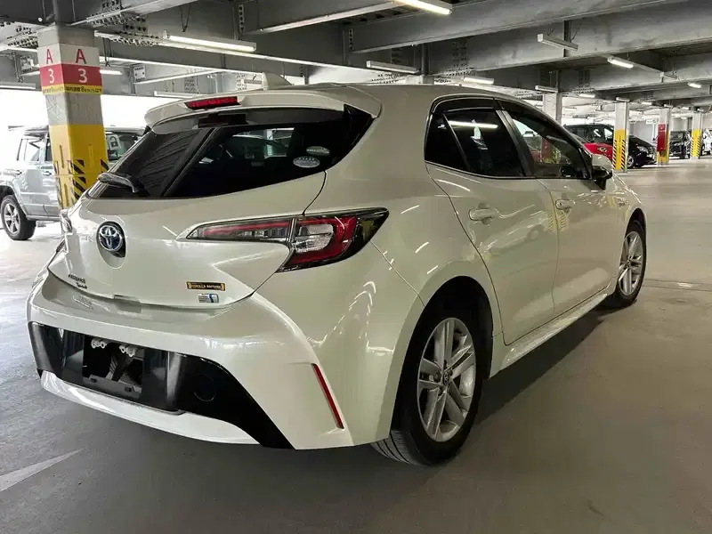 TOYOTA COROLLA SPORTS HYBRID G Image 2