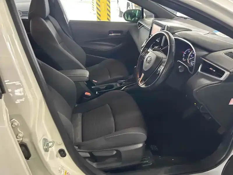 TOYOTA COROLLA SPORTS HYBRID G Image 10