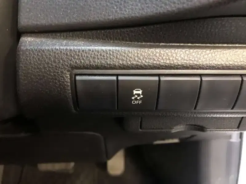 TOYOTA COROLLA SPORTS HYBRID G Image 5