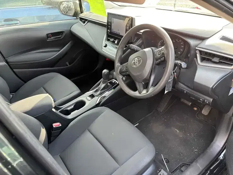 TOYOTA COROLLA TOURING HYBRID G-X Image 6