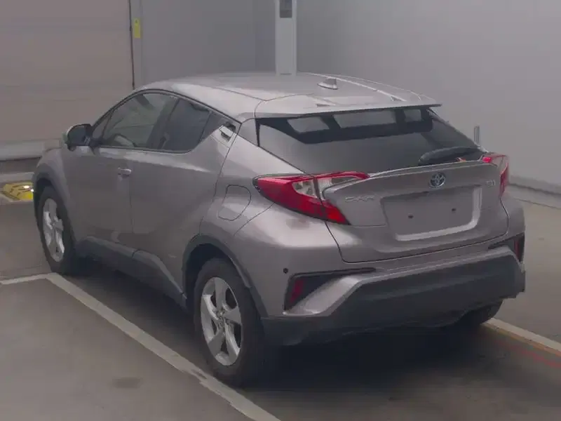 TOYOTA C-HR S Image 7