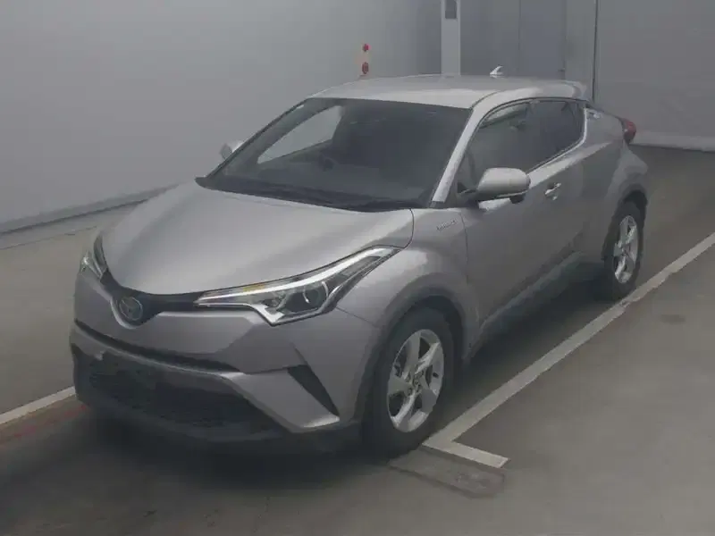 TOYOTA C-HR S Image 3