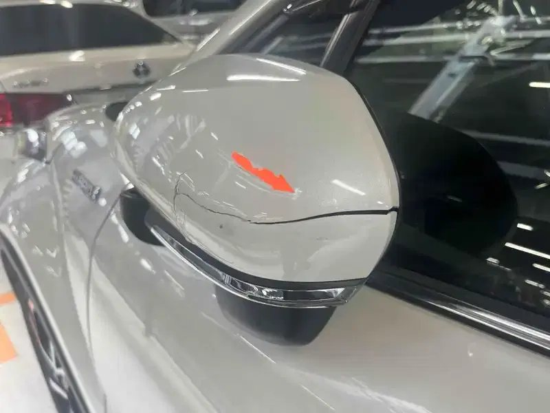 TOYOTA C-HR G Image 19