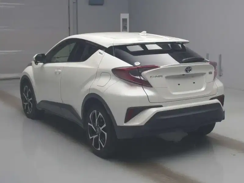 TOYOTA C-HR G Image 7